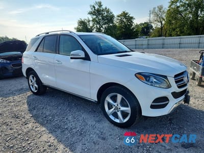 Czwarte zdjęcie samochodu z boku: 2018 MERCEDES-BENZ GLE 350 4MATIC VIN:4JGDA5HB9JB177181 - miniatura