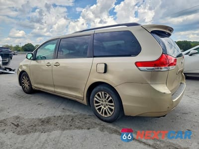 Drugie zdjęcie samochodu z przodu: 2014 TOYOTA SIENNA XLE 8-PASSENGER VIN:5TDYK3DC1ES460842 - miniatura