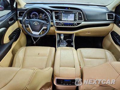 Zdjęcie 8 z 13 samochodu: 2016 TOYOTA HIGHLANDER XLE VIN:5TDJKRFHXGS340280 - miniatura