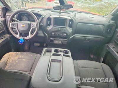 Zdjęcie 8 z 12 samochodu: 2021 CHEVROLET SILVERADO K1500 CUSTOM VIN:1GCPYBEK3MZ213748 - miniatura