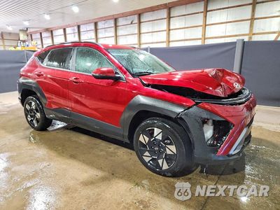 Czwarte zdjęcie samochodu z boku: 2025 HYUNDAI KONA SEL VIN:KM8HBCAB7SU321314 - miniatura
