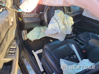 Zdjęcie 8 z 12 samochodu: 2018 HYUNDAI ELANTRA SPORT VIN:KMHD04LB8JU481028 - miniatura