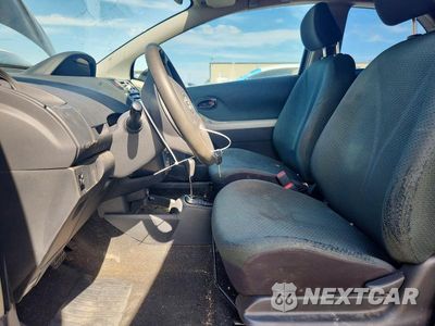 Zdjęcie 7 z 12 samochodu: 2008 TOYOTA YARIS BASE VIN:JTDJT923X85157539 - miniatura