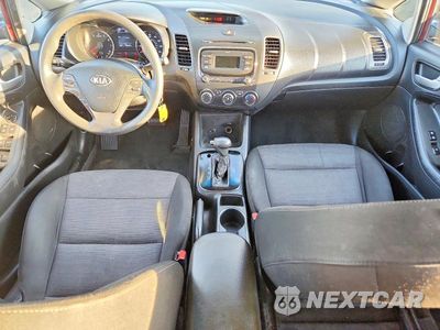 Zdjęcie 8 z 12 samochodu: 2017 KIA FORTE LX VIN:3KPFK4A74HE150865 - miniatura