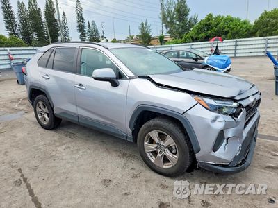 Czwarte zdjęcie samochodu z boku: 2022 TOYOTA RAV4 XLE VIN:2T3W1RFV9NC194661 - miniatura