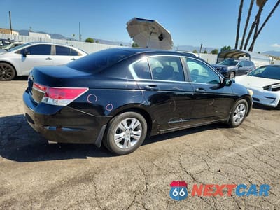 Trzecie zdjęcie samochodu z tyłu: 2011 HONDA ACCORD SE VIN:1HGCP2F6XBA047079 - miniatura