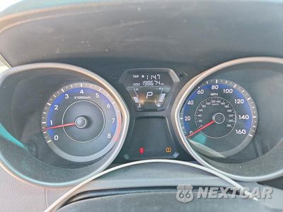 Zdjęcie 9 z 12 samochodu: 2012 HYUNDAI ELANTRA GLS VIN:KMHDH4AE9CU183872 - miniatura