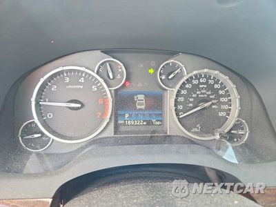 Zdjęcie 9 z 13 samochodu: 2017 TOYOTA TUNDRA CREWMAX LIMITED VIN:5TFHW5F13HX646313 - miniatura