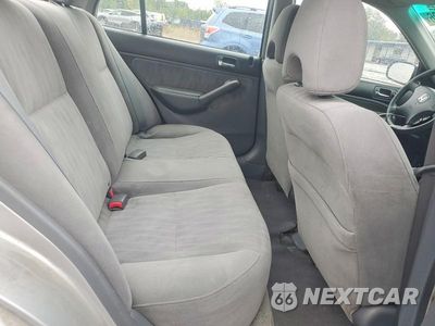Zdjęcie 10 z 12 samochodu: 2005 HONDA CIVIC LX VIN:2HGES16575H622947 - miniatura