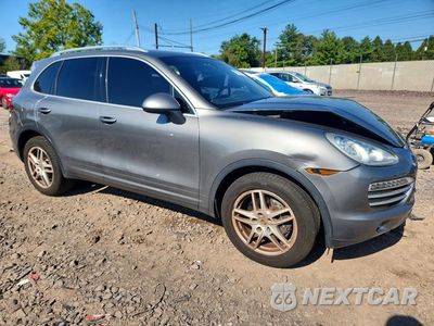 Czwarte zdjęcie samochodu z boku: 2014 PORSCHE CAYENNE VIN:WP1AA2A22ELA91760 - miniatura
