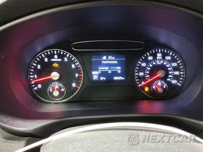Zdjęcie 9 z 13 samochodu: 2019 KIA SORENTO LX VIN:5XYPGDA38KG561053 - miniatura