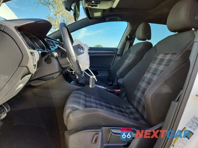 Zdjęcie 7 z 12 samochodu: 2018 VOLKSWAGEN GTI S/SE VIN:3VW447AU1JM276201 - miniatura
