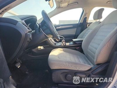 Zdjęcie 7 z 12 samochodu: 2018 FORD FUSION S VIN:3FA6P0G7XJR218060 - miniatura