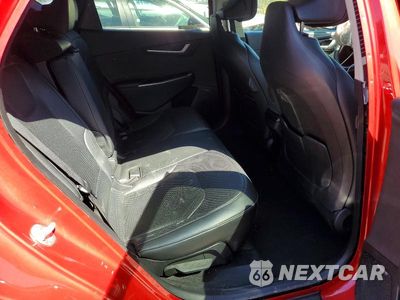 Zdjęcie 10 z 12 samochodu: 2023 KIA EV6 WIND VIN:KNDC34LA7P5129396 - miniatura