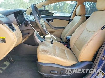 Zdjęcie 7 z 12 samochodu: 2013 HYUNDAI ELANTRA VIN:KMHDH4AEXDU618979 - miniatura