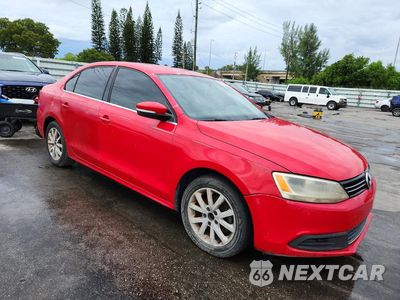 Czwarte zdjęcie samochodu z boku: 2013 VOLKSWAGEN JETTA SE VIN:3VWDX7AJ8DM396403 - miniatura
