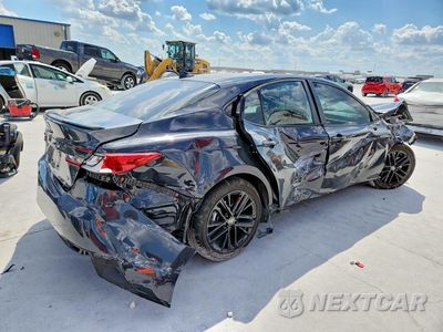 Trzecie zdjęcie samochodu z tyłu: 2025 TOYOTA CAMRY SE VIN:4T1DAACK7SU123206 - miniatura