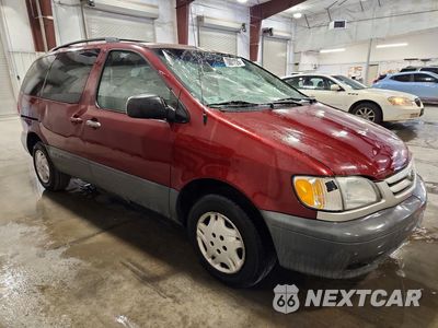 Czwarte zdjęcie samochodu z boku: 2002 TOYOTA SIENNA LE VIN:4T3ZF13C72U413971 - miniatura