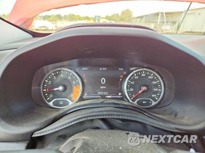 Zdjęcie 9 z 14 samochodu: 2017 JEEP RENEGADE LIMITED VIN:ZACCJADB2HPF59471 - miniatura
