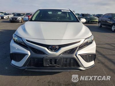 Piąte zdjęcie samochodu w środku: 2024 TOYOTA CAMRY SE VIN:4T1G11AK7RU222604 - miniatura
