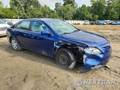 Czwarte zdjęcie samochodu z boku: 2007 TOYOTA CAMRY LE VIN:4T1BE46K47U077348 - miniatura
