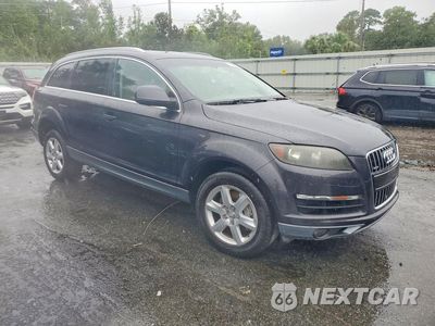 Czwarte zdjęcie samochodu z boku: 2013 AUDI Q7 PREMIUM VIN:WA1CGAFE3DD009091 - miniatura