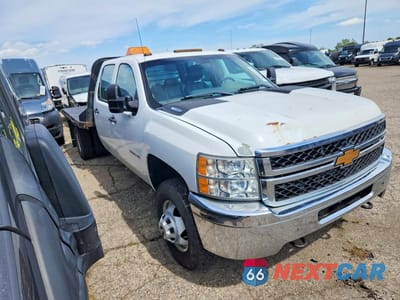 Czwarte zdjęcie samochodu z boku: 2013 CHEVROLET SILVERADO K3500 VIN:1GB4KZC89DF166199 - miniatura