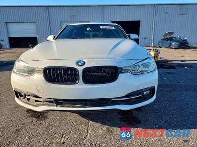 Piąte zdjęcie samochodu w środku: 2018 BMW 3ER 330E VIN:WBA8E1C53JA177927 - miniatura