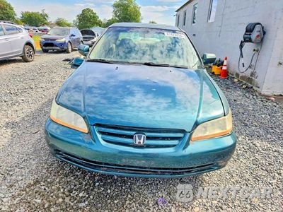 Piąte zdjęcie samochodu w środku: 2002 HONDA ACCORD EX VIN:1HGCG16592A070094 - miniatura