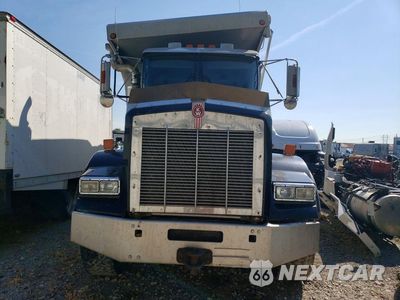 Piąte zdjęcie samochodu w środku: 2002 KENWORTH T800 DUMP TRUCK VIN:1NKDL00X72J898243 - miniatura