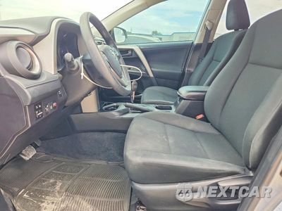 Zdjęcie 7 z 13 samochodu: 2018 TOYOTA RAV4 LE VIN:2T3BFREV0JW707998 - miniatura
