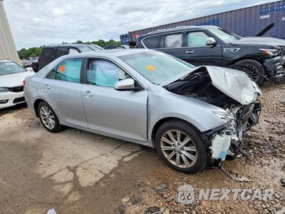 Czwarte zdjęcie samochodu z boku: 2014 TOYOTA CAMRY XLE VIN:4T4BF1FK2ER338930 - miniatura