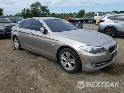 Czwarte zdjęcie samochodu z boku: 2013 BMW 528 XI VIN:WBAXH5C57DD108848 - miniatura