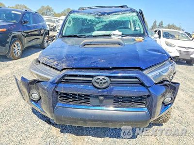Piąte zdjęcie samochodu w środku: 2023 TOYOTA 4RUNNER TRD OFF-ROAD PREMIUM VIN:JTERU5JR8P6142640 - miniatura