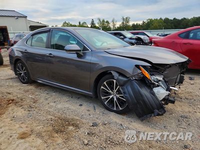 Czwarte zdjęcie samochodu z boku: 2020 TOYOTA CAMRY SE VIN:4T1M11AK1LU321185 - miniatura