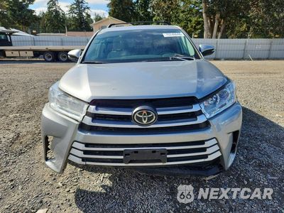 Piąte zdjęcie samochodu w środku: 2019 TOYOTA HIGHLANDER LE VIN:5TDBZRFH9KS984832 - miniatura
