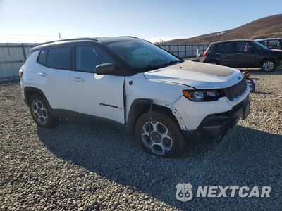 Czwarte zdjęcie samochodu z boku: 2022 JEEP COMPASS TRAILHAWK VIN:3C4NJDDB3NT130421 - miniatura