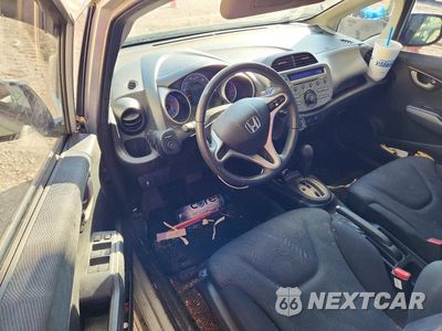 Zdjęcie 8 z 12 samochodu: 2011 HONDA FIT SPORT VIN:JHMGE8H54BC011128 - miniatura