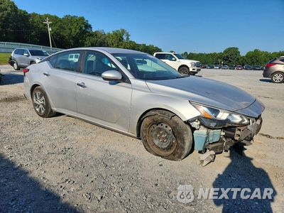 Czwarte zdjęcie samochodu z boku: 2019 NISSAN ALTIMA S VIN:1N4BL4BV1KC149539 - miniatura