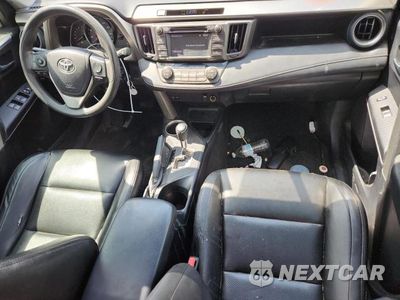 Zdjęcie 8 z 13 samochodu: 2015 TOYOTA RAV4 XLE VIN:JTMWFREV0FD061383 - miniatura
