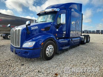2020 PETERBILT 579 SEMI TRUCK 1XPBDP9X8LD656402 - główne zdjęcie licytacji z USA - miniatura