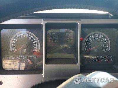 Zdjęcie 9 z 13 samochodu: 2019 MACK PINNACLE VIN:1M1PN4GY9KM001677 - miniatura