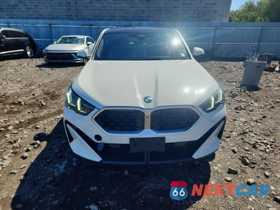 Piąte zdjęcie samochodu w środku: 2026 BMW X2 XDRIVE28I VIN:WBX63GM0XT5697546 - miniatura