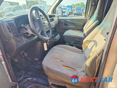 Zdjęcie 7 z 13 samochodu: 2003 CHEVROLET EXPRESS G2500 VIN:1GCFG25T031140133 - miniatura