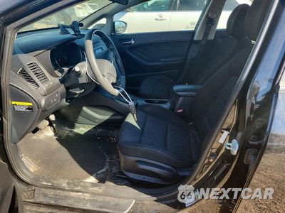 Zdjęcie 7 z 12 samochodu: 2016 KIA FORTE LX VIN:KNAFK4A63G5613447 - miniatura