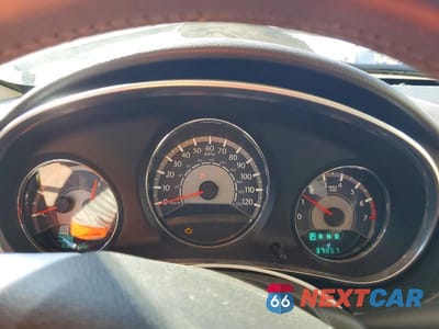 Zdjęcie 9 z 12 samochodu: 2013 CHRYSLER 200 LIMITED VIN:1C3CCBCG7DN513798 - miniatura
