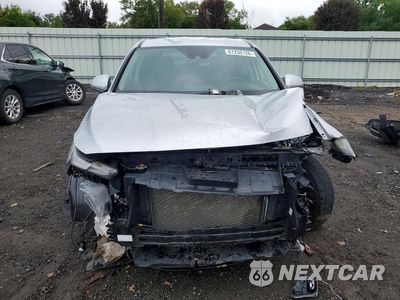 Piąte zdjęcie samochodu w środku: 2019 HYUNDAI SANTA FE SEL 2.4L VIN:5NMS3CAD9KH003503 - miniatura