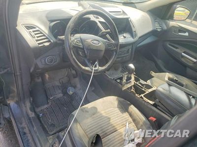 Zdjęcie 8 z 13 samochodu: 2018 FORD ESCAPE SE VIN:1FMCU9GD8JUD49072 - miniatura