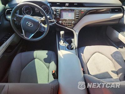 Zdjęcie 8 z 12 samochodu: 2020 TOYOTA CAMRY LE VIN:4T1C11AK4LU994712 - miniatura