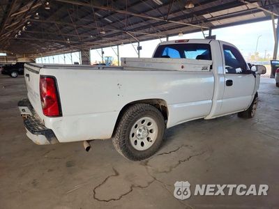 Trzecie zdjęcie samochodu z tyłu: 2005 CHEVROLET SILVERADO C1500 VIN:1GCEC14V45Z276595 - miniatura